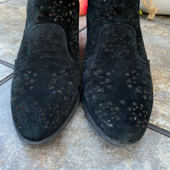 Franco Sarto Black Suede Ashlee Laser Cut Block Heel Ankle Boots 6 - Picture 2 of 10
